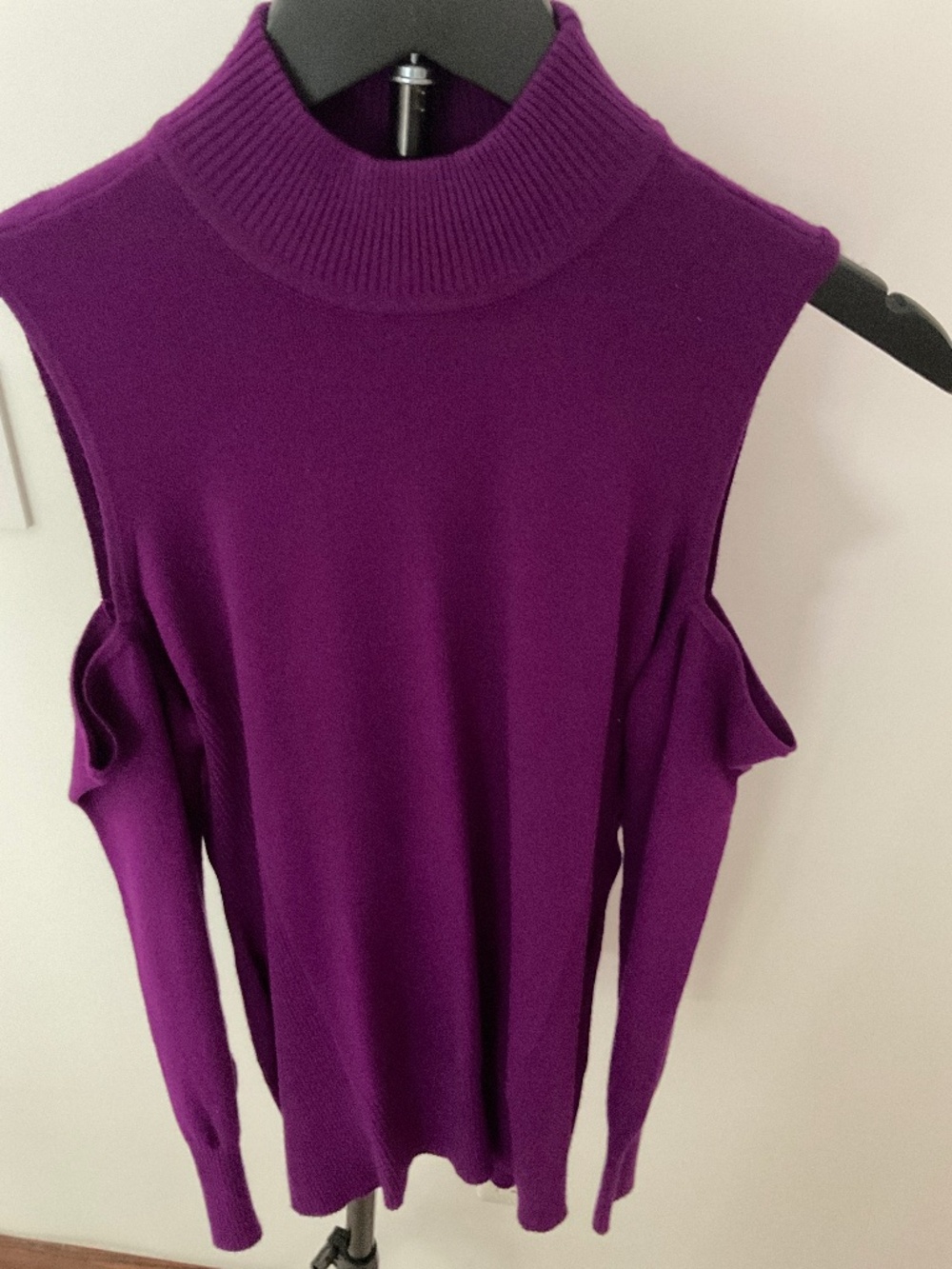 Vintage Cache Sweater with Open shoulders Purple Size Large